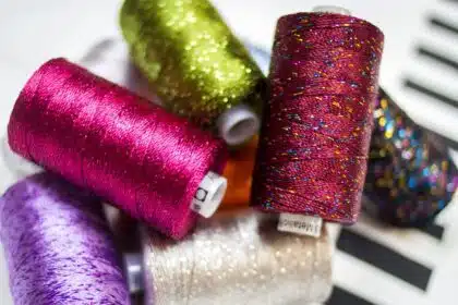 Dazzle™ 8wt Rayon with Metallic Thread